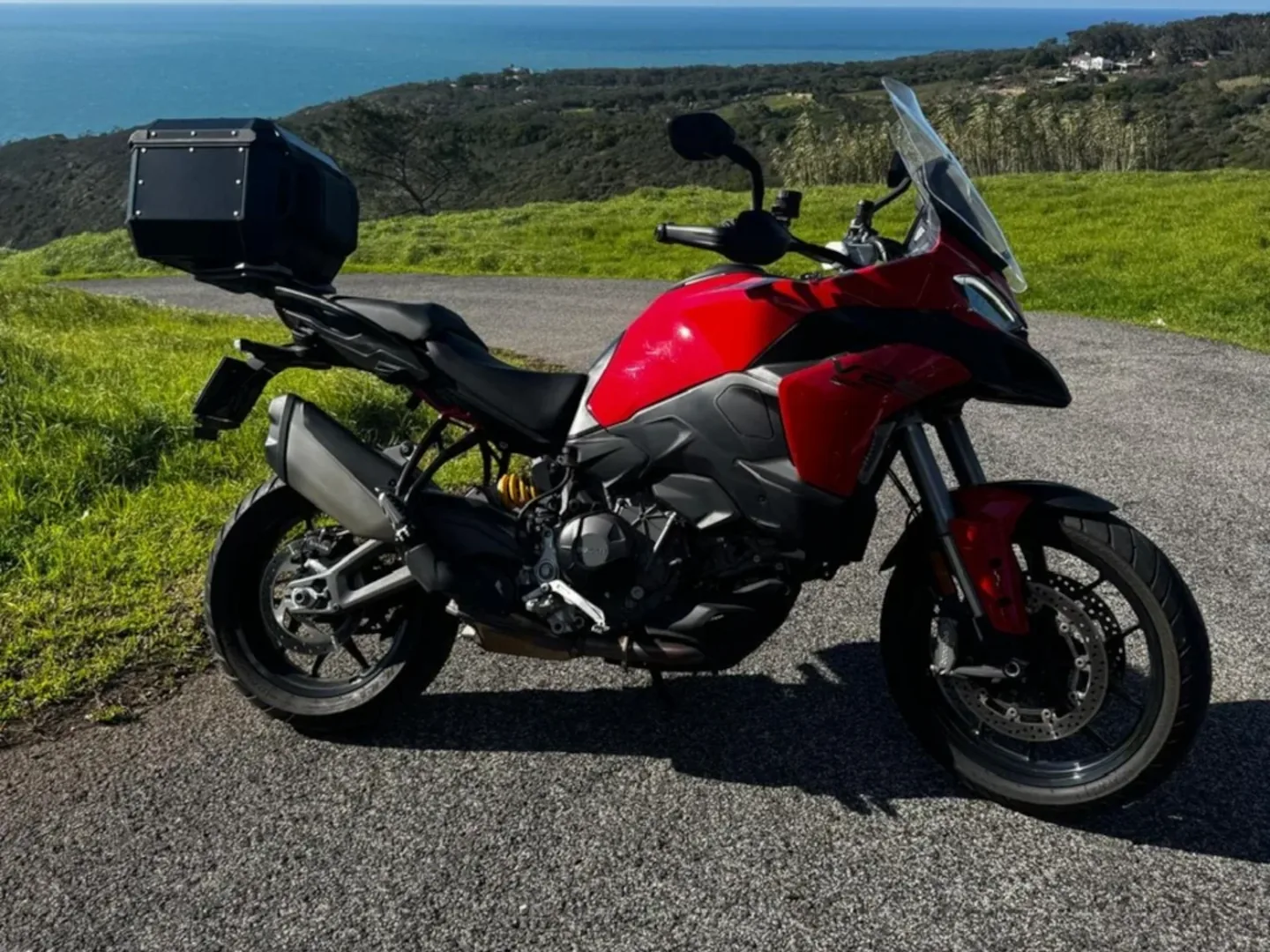 Ducati Multistrada V2 S 2025